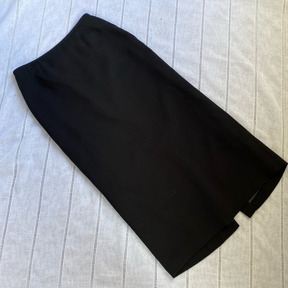 Jones Studio Separates 90s black maxi skirts.